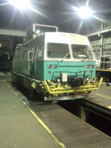 確認車運転業務